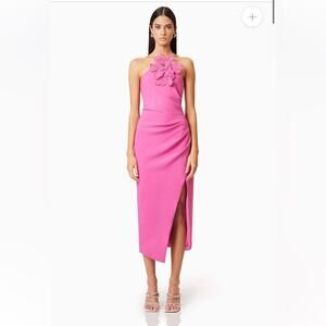 elliatt janelle pink 3d peral & floral detail pleated midi dress size small NEW